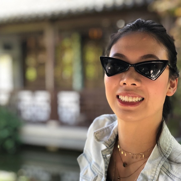 Modern sunglasses - Picture 2 of 4